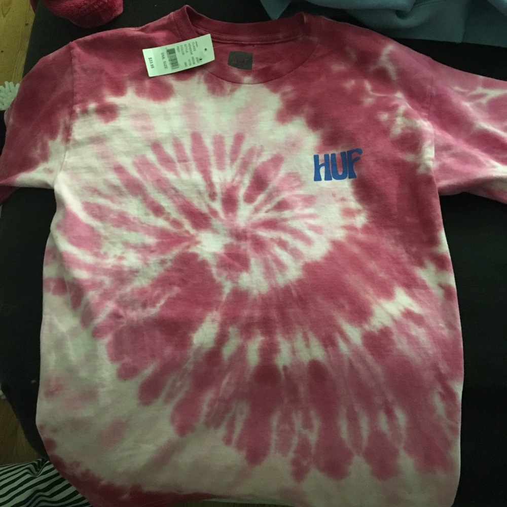 BNWT HUF shirt!!